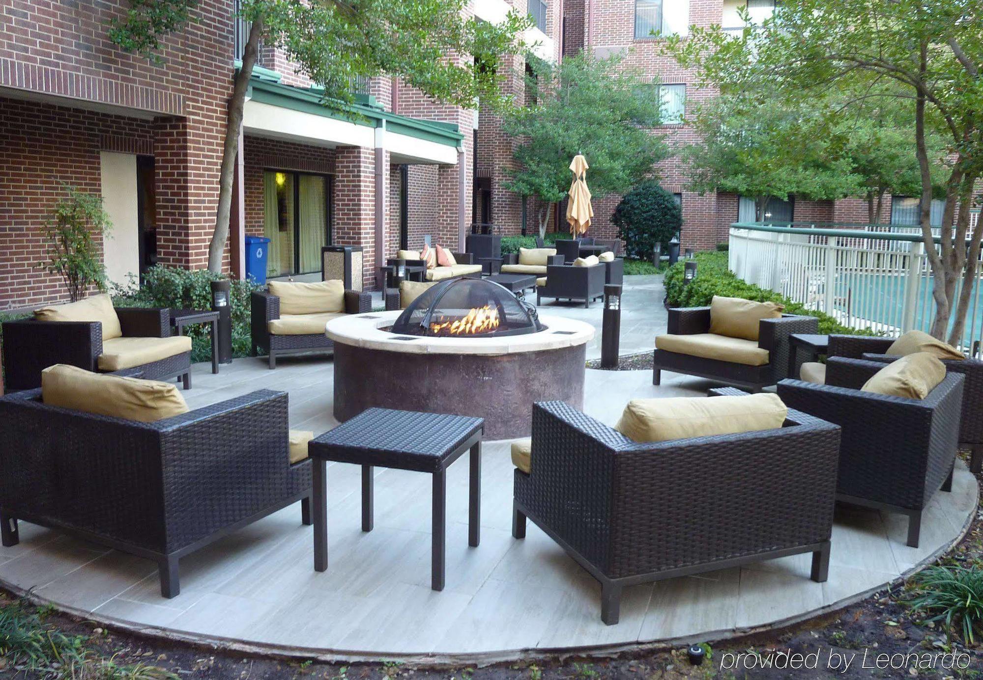 Courtyard Dallas Dfw Airport South/Irving Bagian luar foto